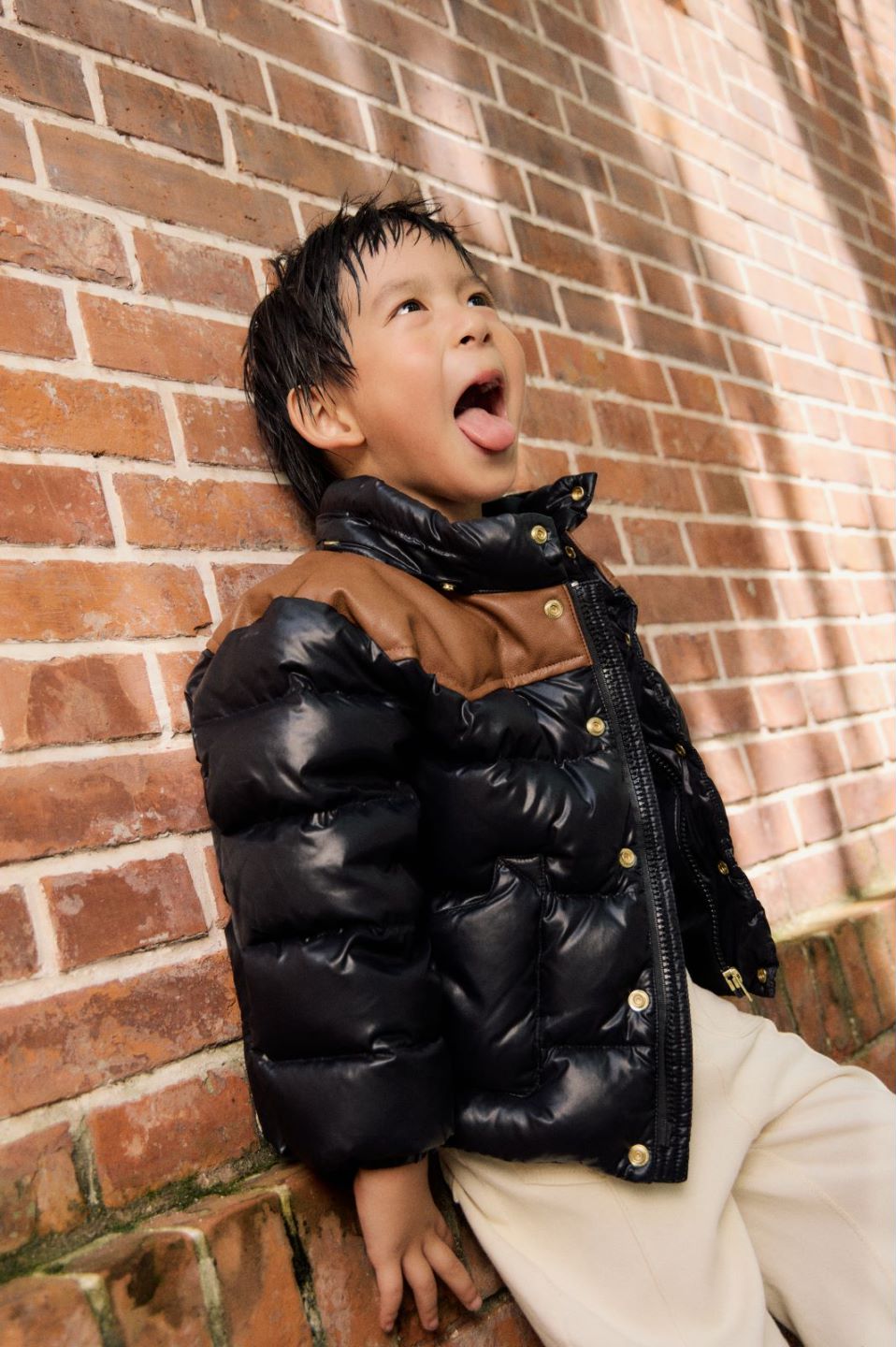 【Pre-order】HyperPuff™ Glossy - Short Puffer Jacket in Jet Black