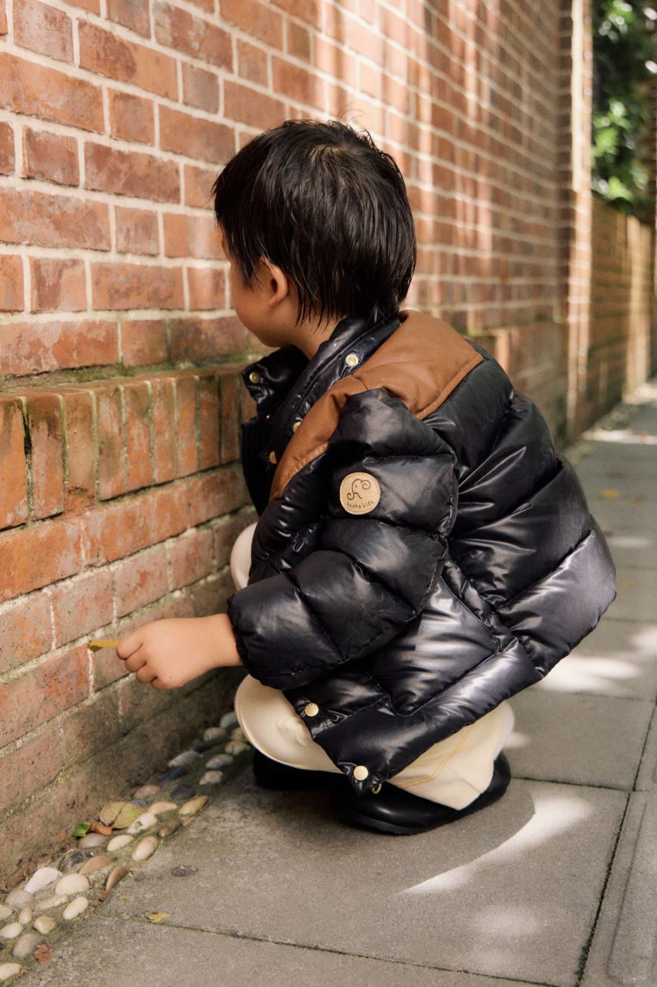 【Pre-order】HyperPuff™ Glossy - Short Puffer Jacket in Jet Black